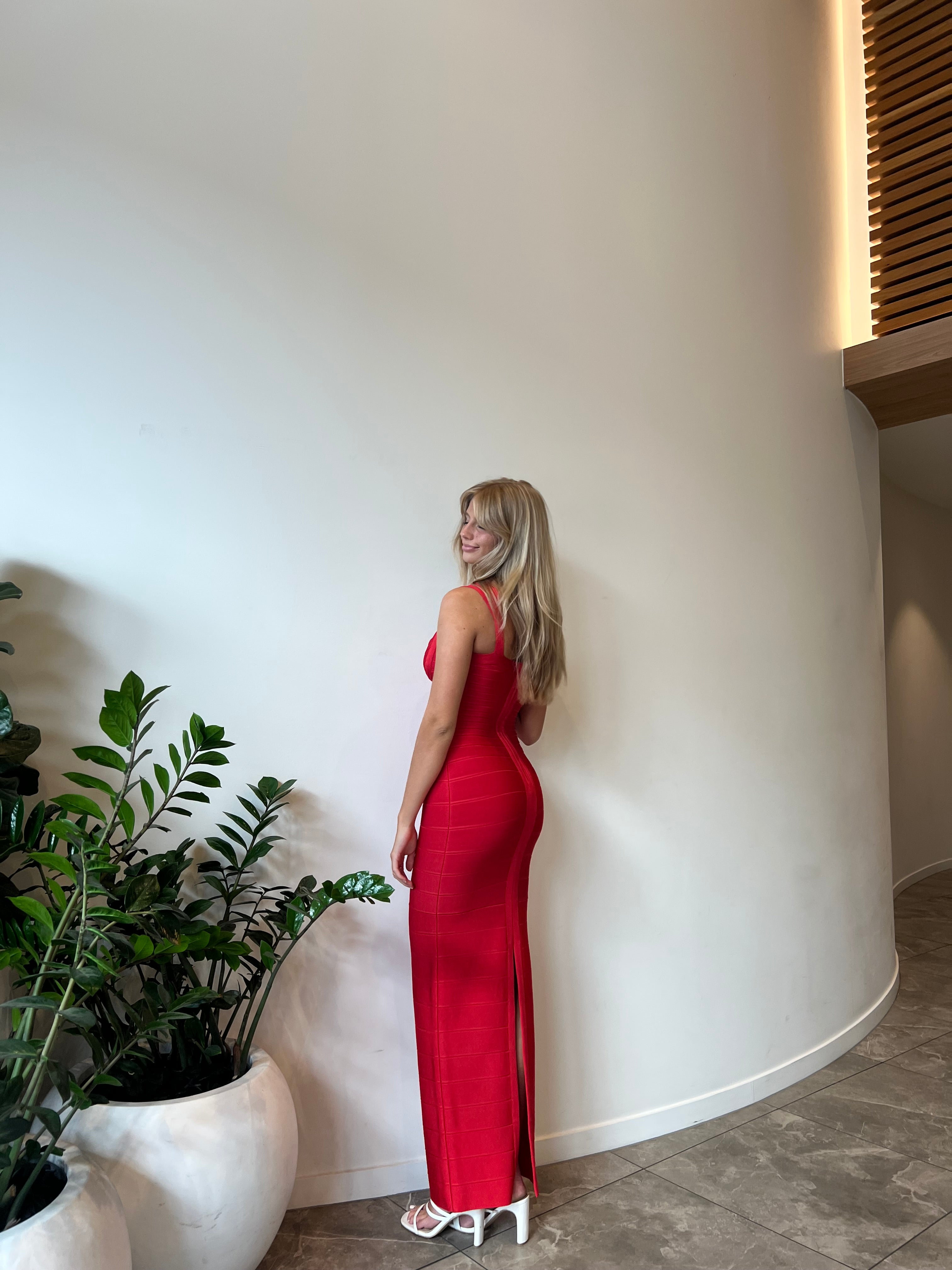A mother'a love will never end. ❤️ Red gown can be paired with blazer of  similar or contrast color for shoots. The gown can be used for… | Instagram